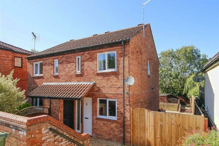 3 Bedroom Semi-Detached House To Rent In Church Hill, Two Mile Ash, MK8