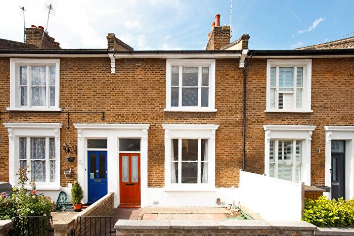 3 Bedroom Terraced House For Sale In Christchurch Way, London, SE10