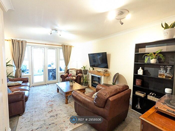3 Bedroom Terraced House To Rent In Betjeman Road, Stratford-Upon-Avon, CV37