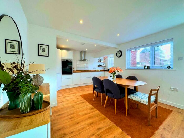 2 Bedroom Semi-Detached House To Rent In Stand Street, Warwick, CV34