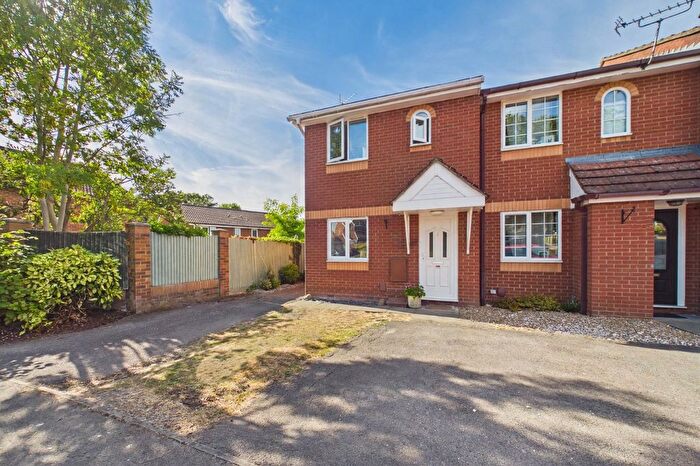 2 Bedroom End Terrace House To Rent In Walsh Avenue, Warfield, Berkshire, RG42