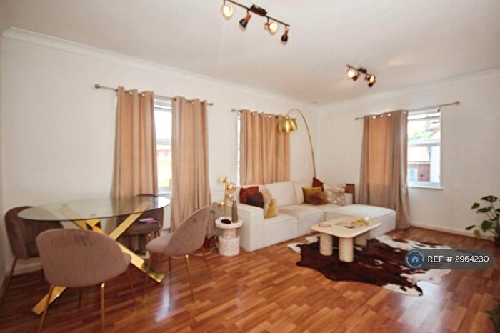 2 Bedroom Flat To Rent In Concord House, Leamington Spa, CV32