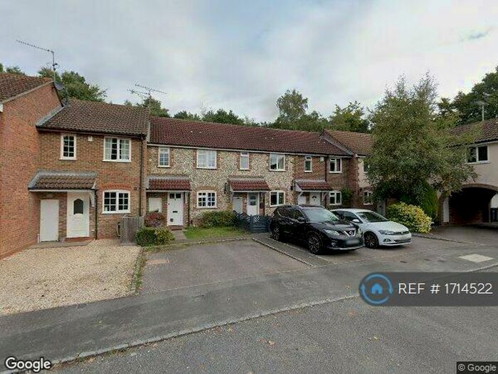 3 Bedroom Terraced House To Rent In Ruth Close, Farnborough, GU14