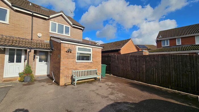 3 Bedroom Semi-Detached House To Rent In Amber Close, Pontprennau, Cardiff, CF23