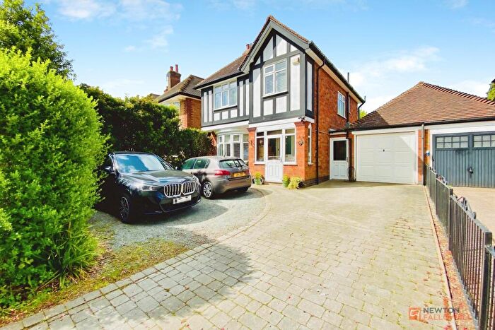 3 Bedroom Detached House For Sale In Loughborough Road, Birstall, LE4