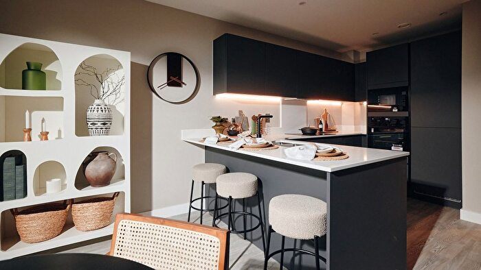 2 Bedroom Flat For Sale In Capital Interchange Way, Brentford, TW8