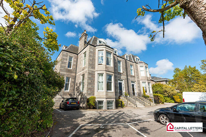 3 Bedroom Flat To Rent In Queens Gate, West End, Aberdeen, AB15