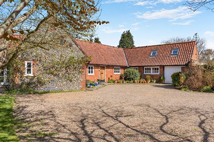 3 Bedroom Detached House For Sale In Bure Way, Aylsham, Norwich, NR11