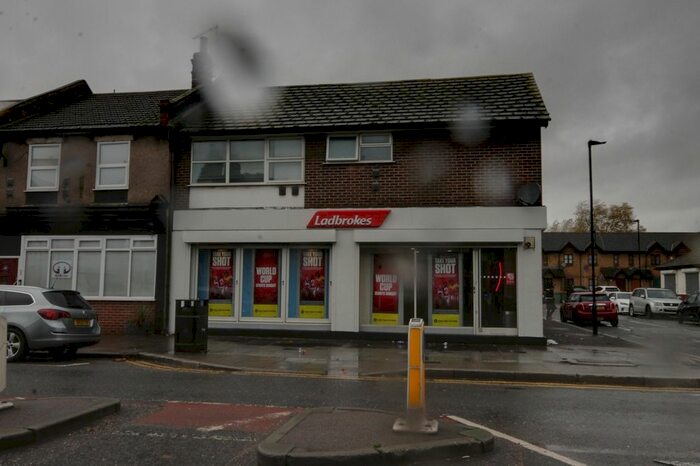 2 Bedroom Flat To Rent In Prince Regent Lane, Canning Town, E16