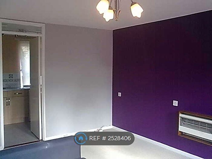 1 Bedroom Flat To Rent In Glimpsing Green, Erith, DA18