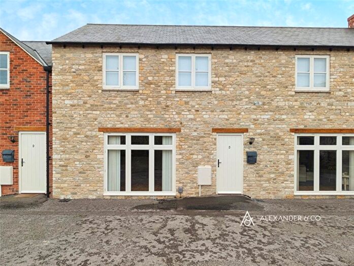 2 Bedroom House To Rent In Cherry Tree Mews, Victoria Road, Bicester, OX26