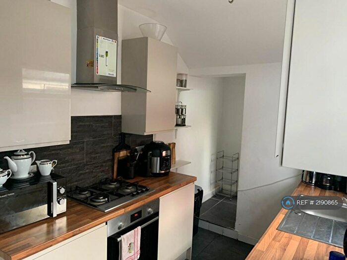 3 Bedroom Terraced House To Rent In Katherine Road, Smethwick, B67