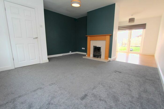 3 Bedroom Semi-Detached House To Rent In Montrose Place, Dronfield Woodhouse, Dronfield, S18