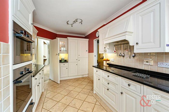 5 Bedroom Detached House For Sale In Dyke Road, Hove, BN3
