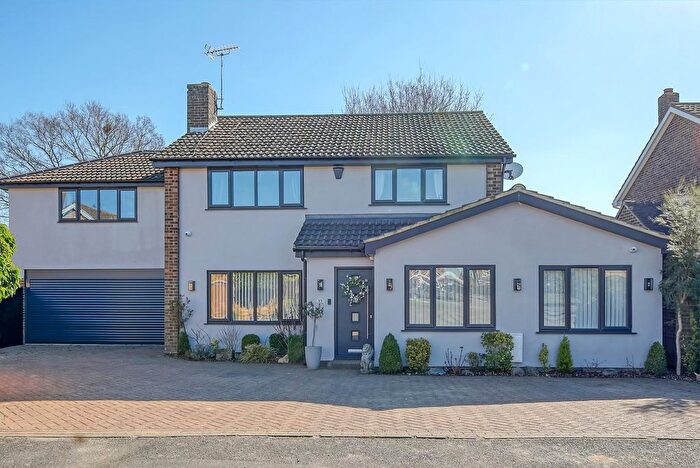 5 Bedroom Detached House For Sale In Barnston Green, Barnston, Dunmow, Essex, CM6