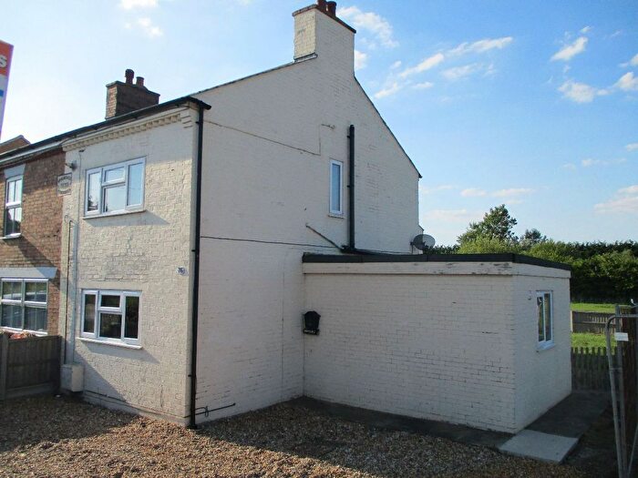 3 Bedroom Semi-Detached House To Rent In Long Drove, Waldersea, Friday Bridge, Wisbech, PE14