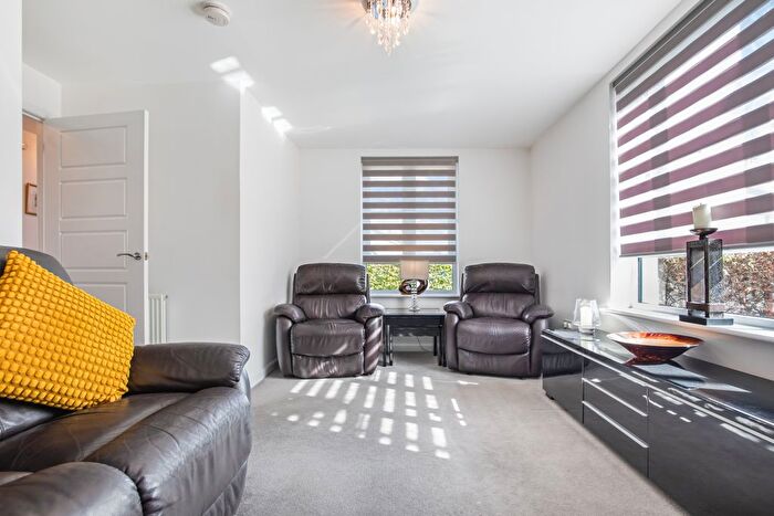3 Bedroom End Terrace House For Sale In Kildean Road, Stirling, FK8