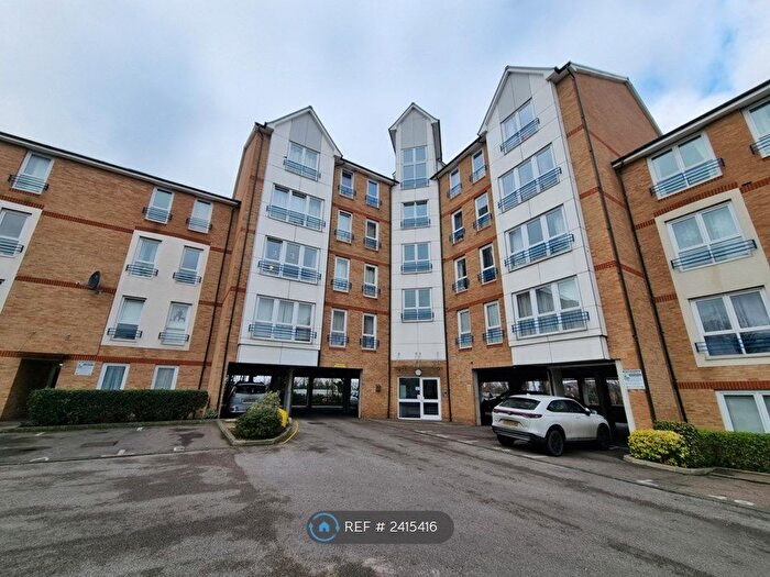 2 Bedroom Flat To Rent In Stuart Road, Gravesend, DA11