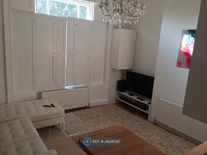1 Bedroom Flat To Rent In Rye Hill Park, London, SE15