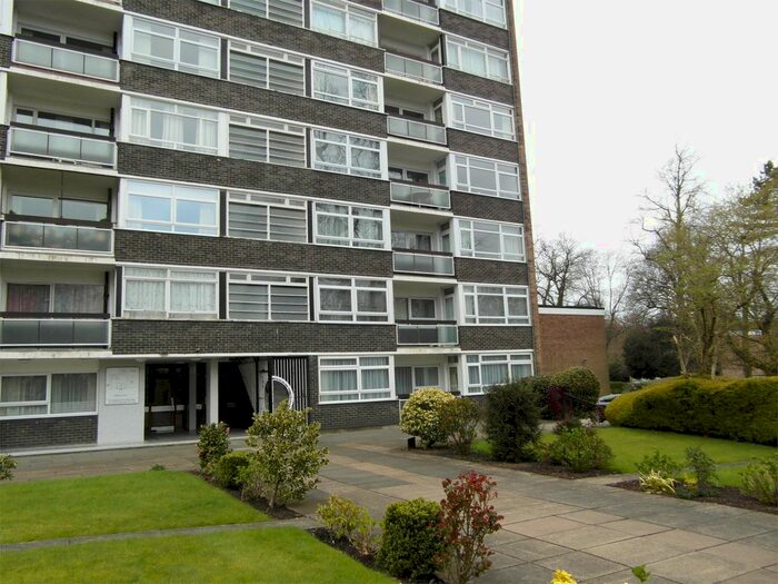 2 Bedroom Flat To Rent In Chadbrook Crest, Richmond Hill Road, Edgbaston, Birmingham B15