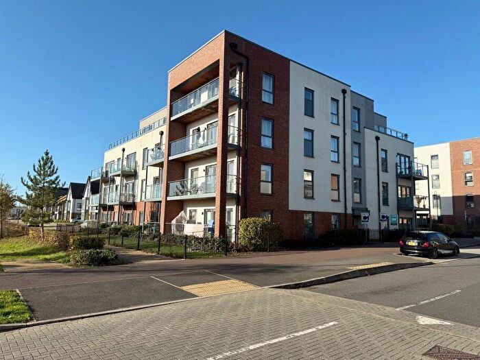 1 Bedroom Apartment To Rent In Clarke House, Atlas Way, Oakgrove, MK10