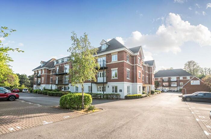 2 Bedroom Flat For Sale In Hursley Road, Chandler's Ford, Eastleigh, SO53