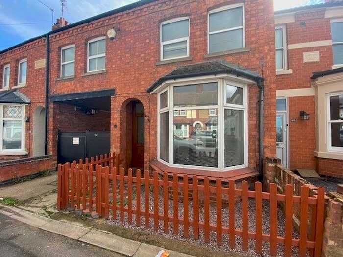 3 Bedroom Semi-Detached House To Rent In Station Road, Burton Latimer, NN15