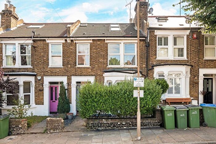 3 Bedroom Maisonette For Sale In Dupree Road, Charlton, SE7