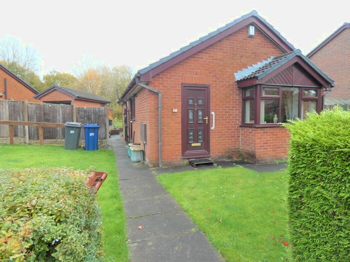 2 Bedroom Detached Bungalow To Rent In Kilngate, Lostock Hall, Preston, PR5