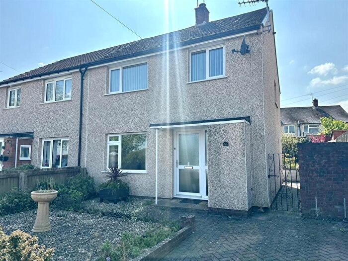 3 Bedroom End Of Terrace House For Sale In Thornwell Road, Bulwark, Chepstow, NP16
