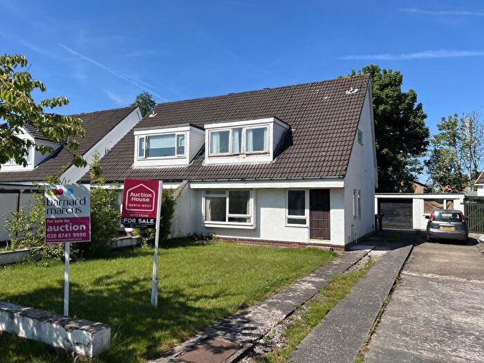 3 Bedroom Semi-Detached House For Sale In St. James Gardens, Leyland, Lancashire, PR26