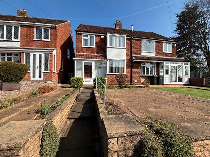3 Bedroom Semi-Detached House To Rent In Aldridge Road, Great Barr, Birmingham, West Midlands, B44