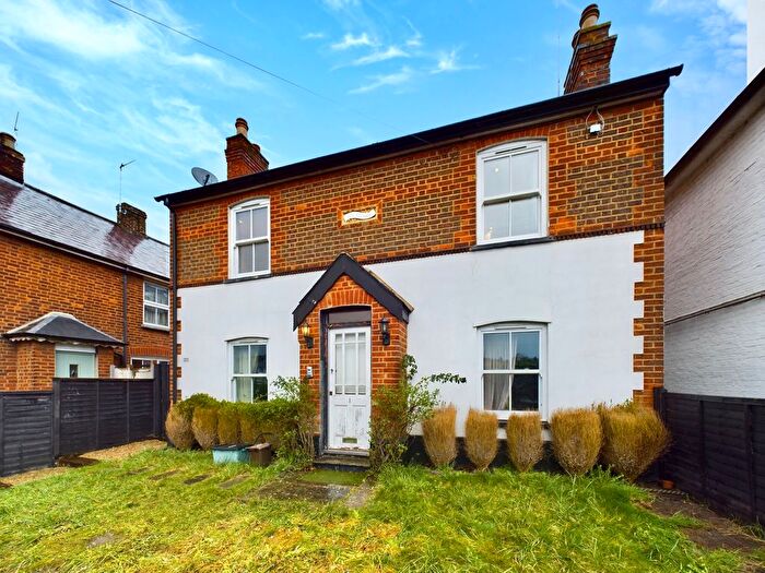 1 Bedroom Flat To Rent In London Road, High Wycombe, HP11