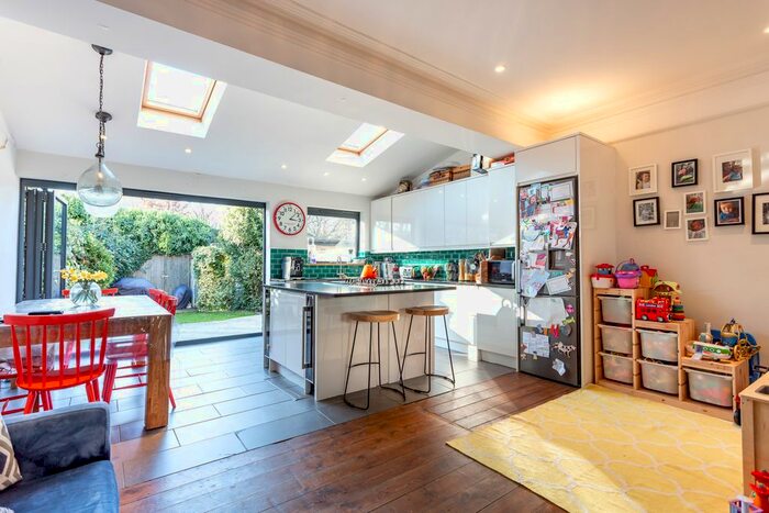 4 Bedroom Terraced House To Rent In Bellevue Road, London, W13