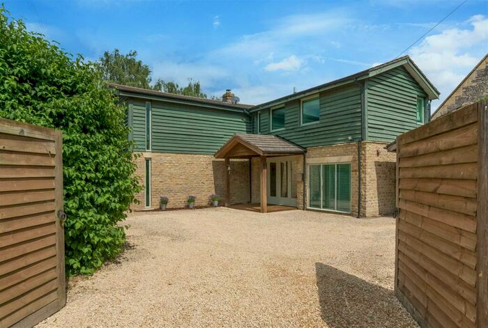 4 Bedroom Detached House To Rent In Fosse Way, Halford, Shipston-on-Stour, CV36