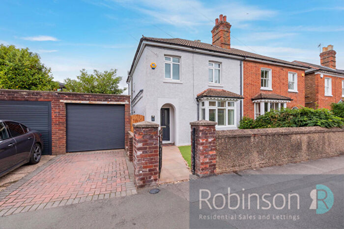 3 Bedroom Semi-Detached House For Sale In Fairford Road, Maidenhead, Berkshire, SL6