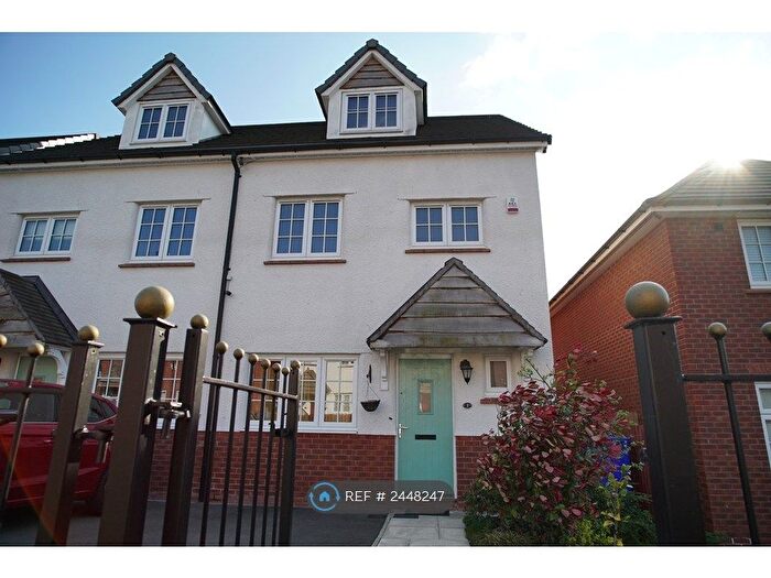 4 Bedroom Semi-Detached House To Rent In Edgewood Road, Manchester, M9