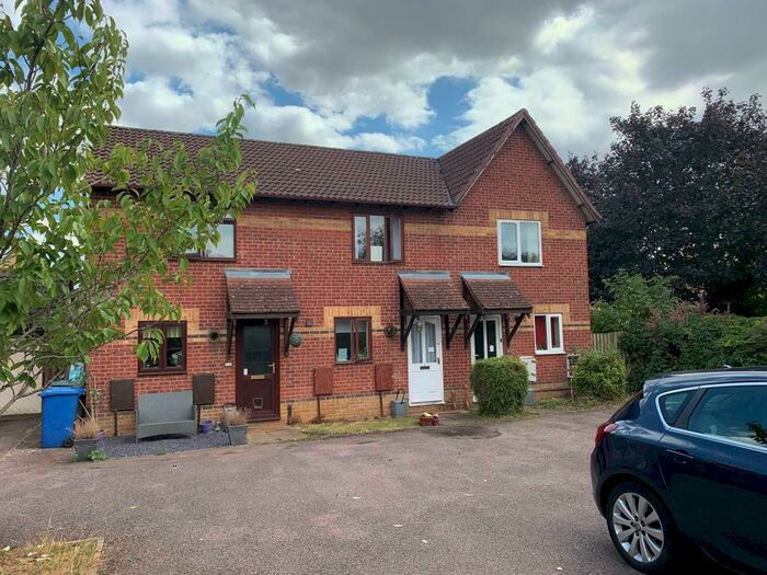 2 Bedroom Terraced House To Rent In Acorn Close, Bicester, OX26