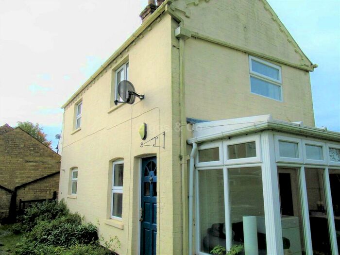 2 Bedroom Cottage To Rent In Perry Road, Buckden, St Neots, PE19