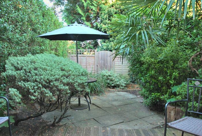 1 Bedroom Flat To Rent In Belvedere Villas, Bath, BA1