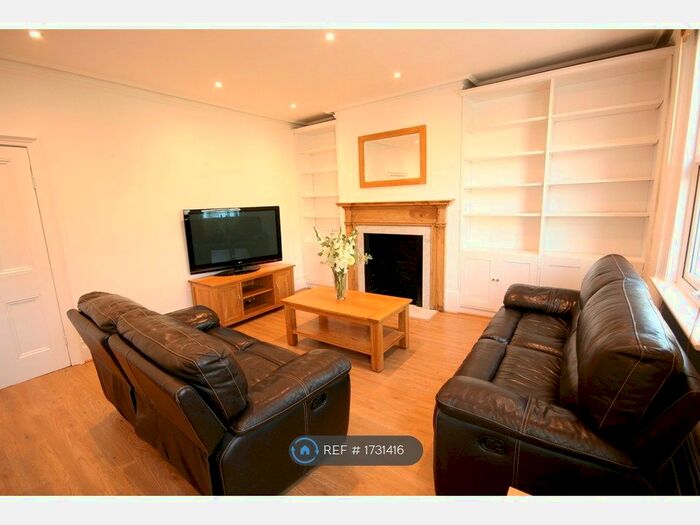 4 Bedroom Maisonette To Rent In Salisbury Pavement, London, SW6