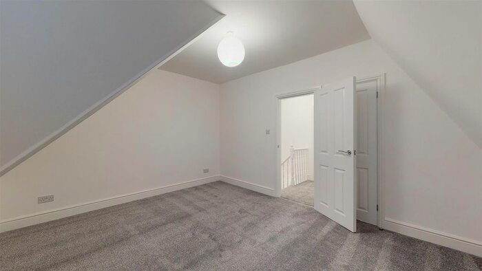 2 Bedroom Flat To Rent In Cheriton High Street, Folkestone, CT19
