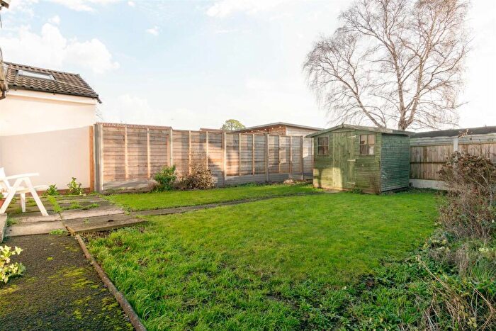 2 Bedroom Semi-Detached Bungalow For Sale In Beech Close, Leeds, LS25