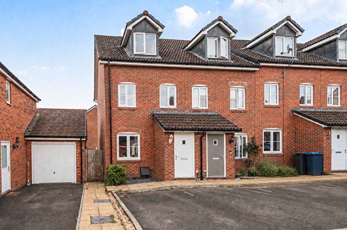 3 Bedroom End Of Terrace House For Sale In Colling Lane, Tidworth, SP9