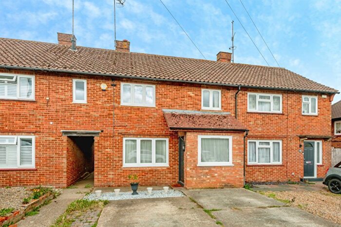 3 Bedroom Terraced House For Sale In Ockleys Mead, Godstone, RH9