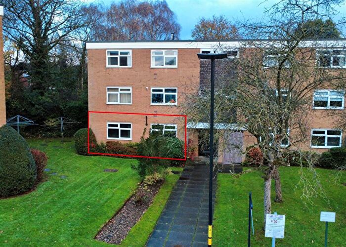 2 Bedroom Flat For Sale In Trident Close, Walmley, Sutton Coldfield, B76