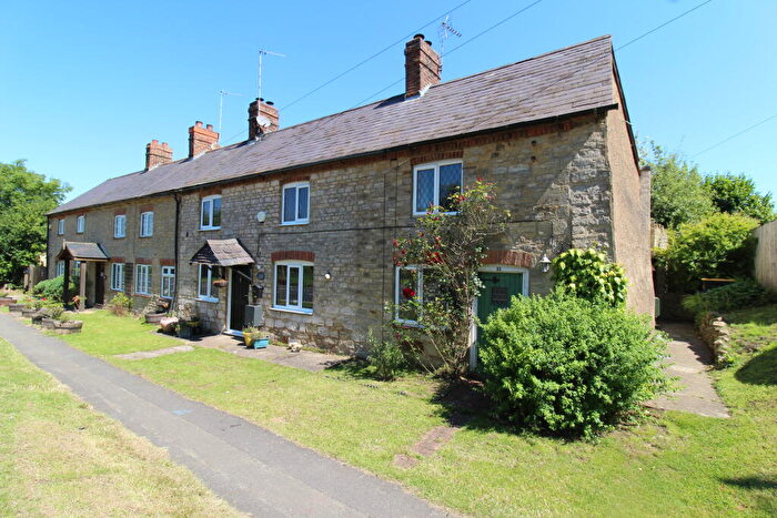 3 Bedroom Terraced House For Sale In Watling Street, Towcester, NN12