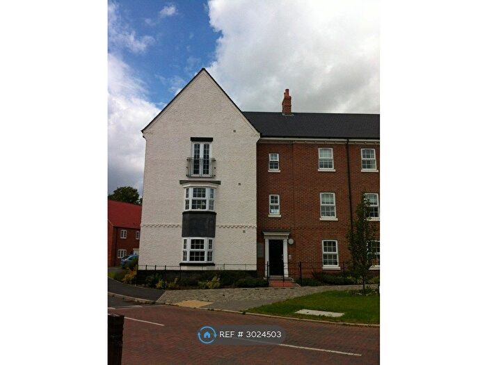 2 Bedroom Flat To Rent In Saxon Way, Loughborough, LE12