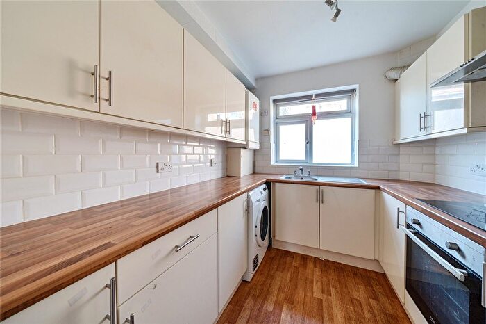 1 Bedroom Flat To Rent In Lansdowne Road, Tottenham, London, N17