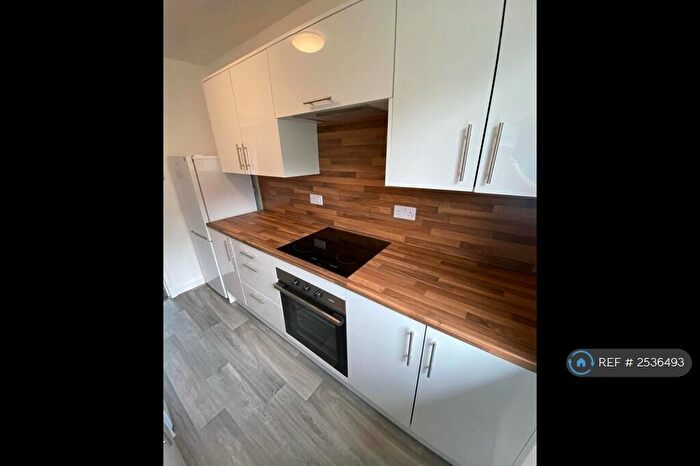 2 Bedroom Flat To Rent In Bank Mill Road, Dundee, DD1